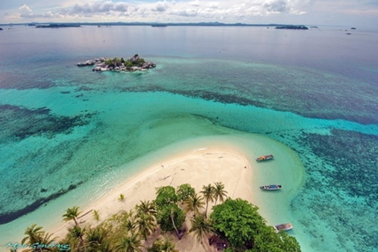 lengkuas island - bangka, indonesia